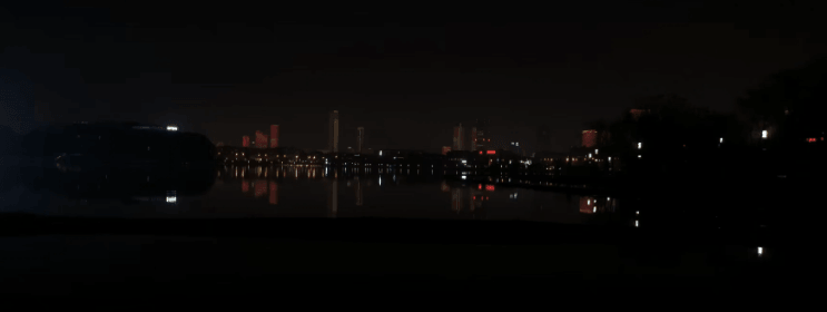 后湖遥看湘江岸